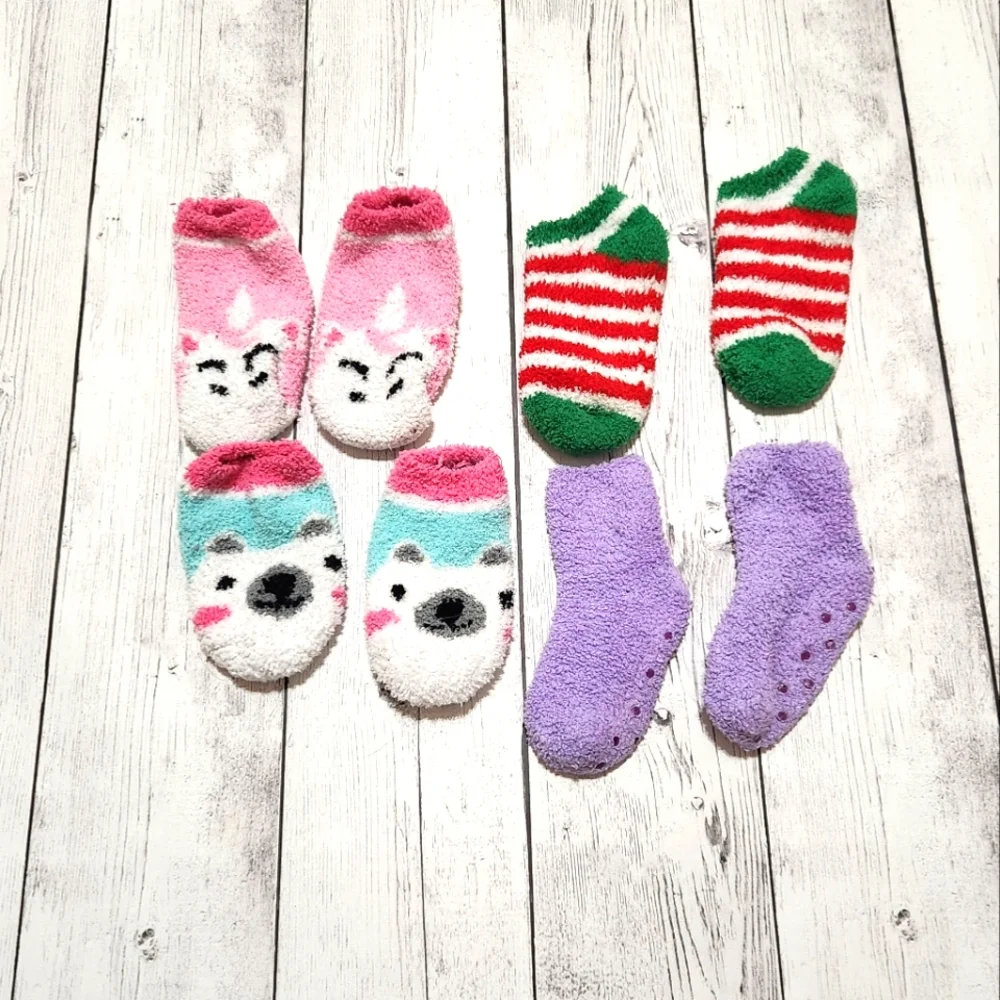 Toddler Girl/Boy warm fuzzy soft socks.